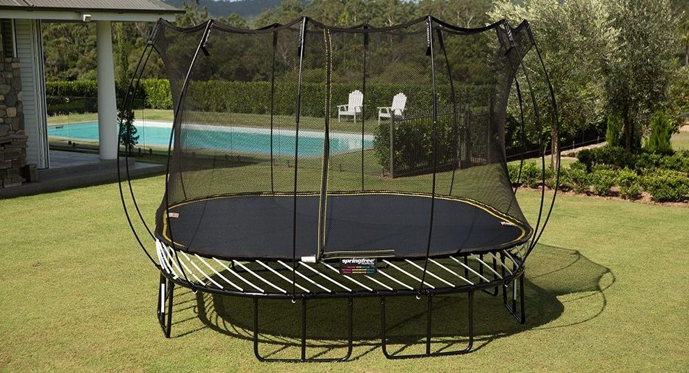 S113 Springfree Trampoline